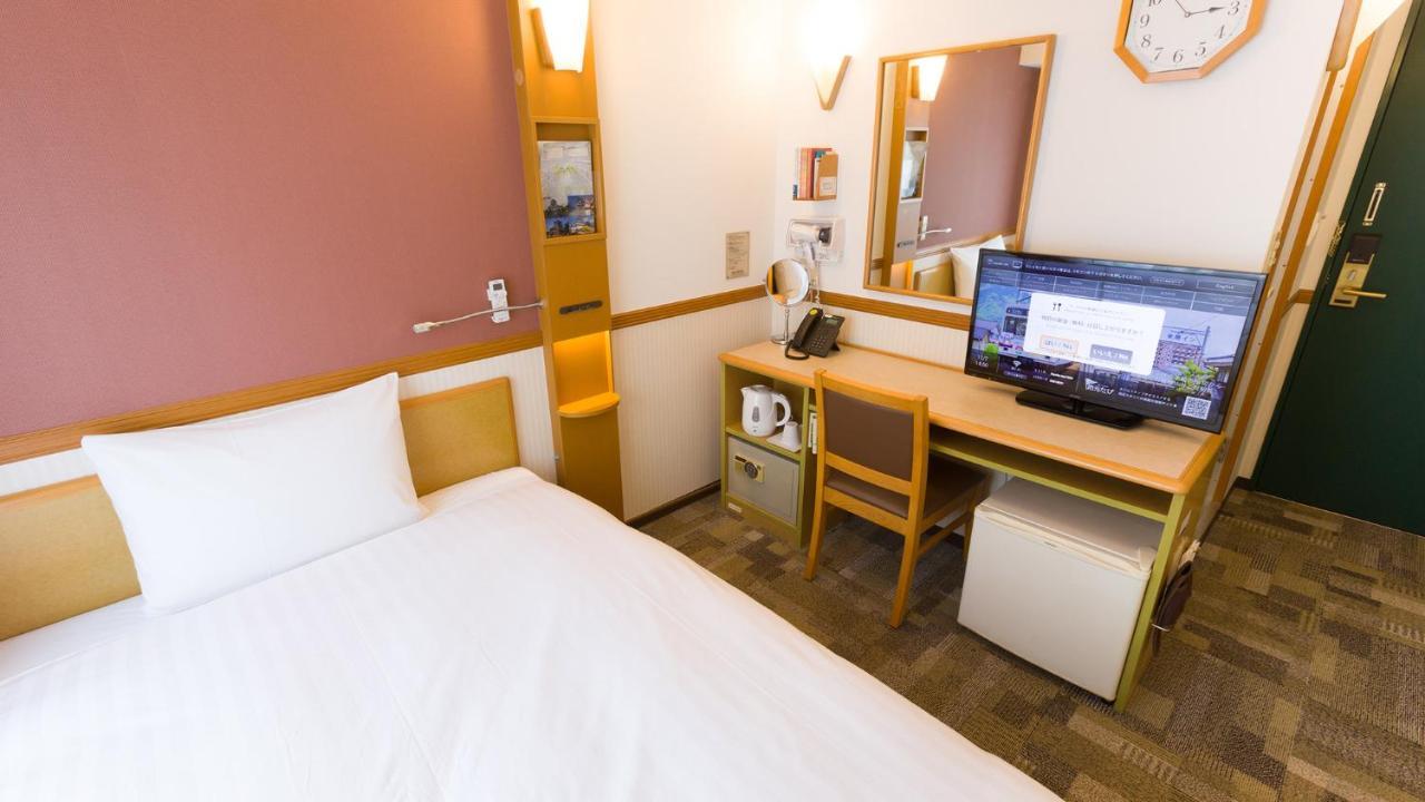 Toyoko Inn Sendai Nishi-Guchi Hirose-Dori Exterior photo