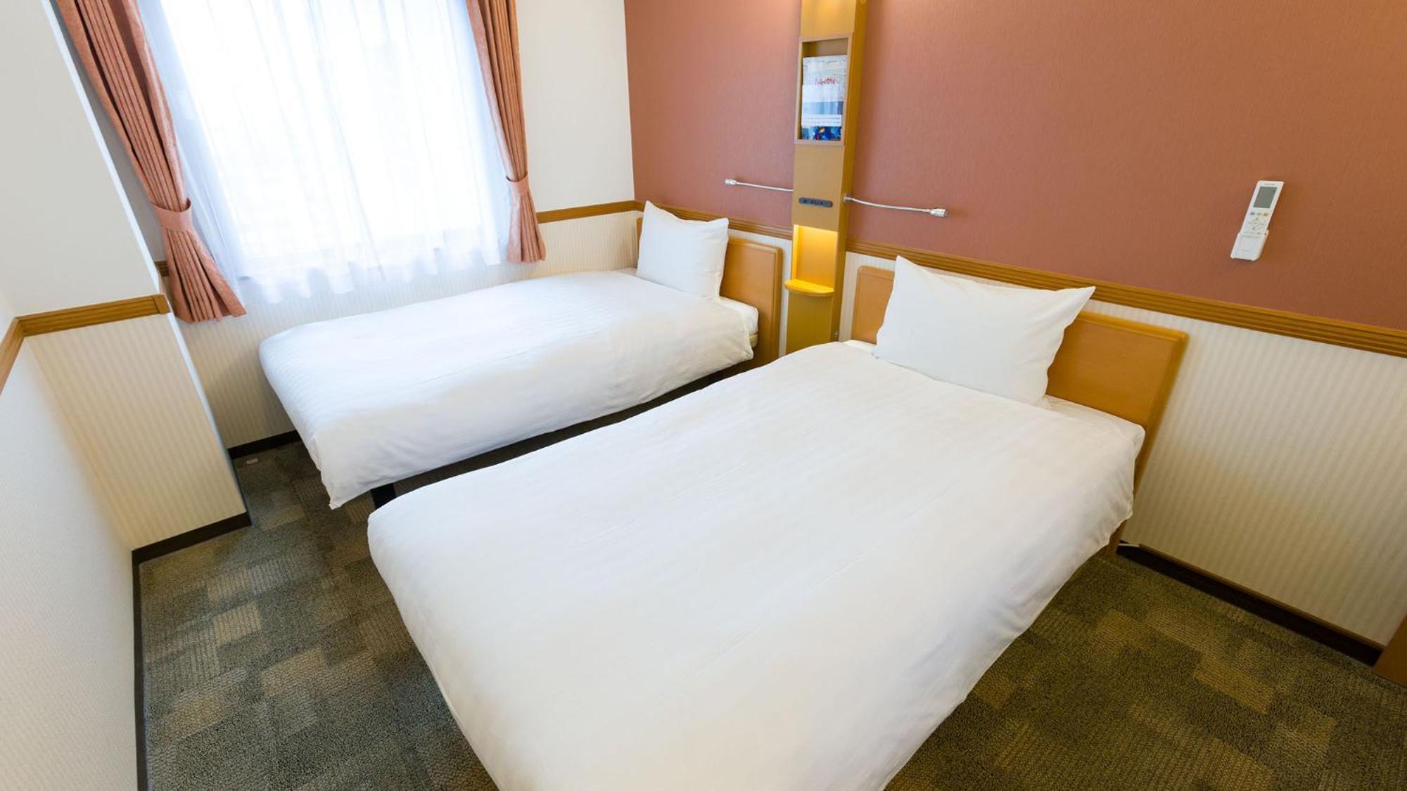 Toyoko Inn Sendai Nishi-Guchi Hirose-Dori Room photo